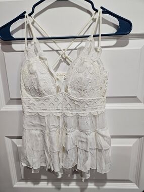 Zenana Outfitters White Lace Crochet Cami